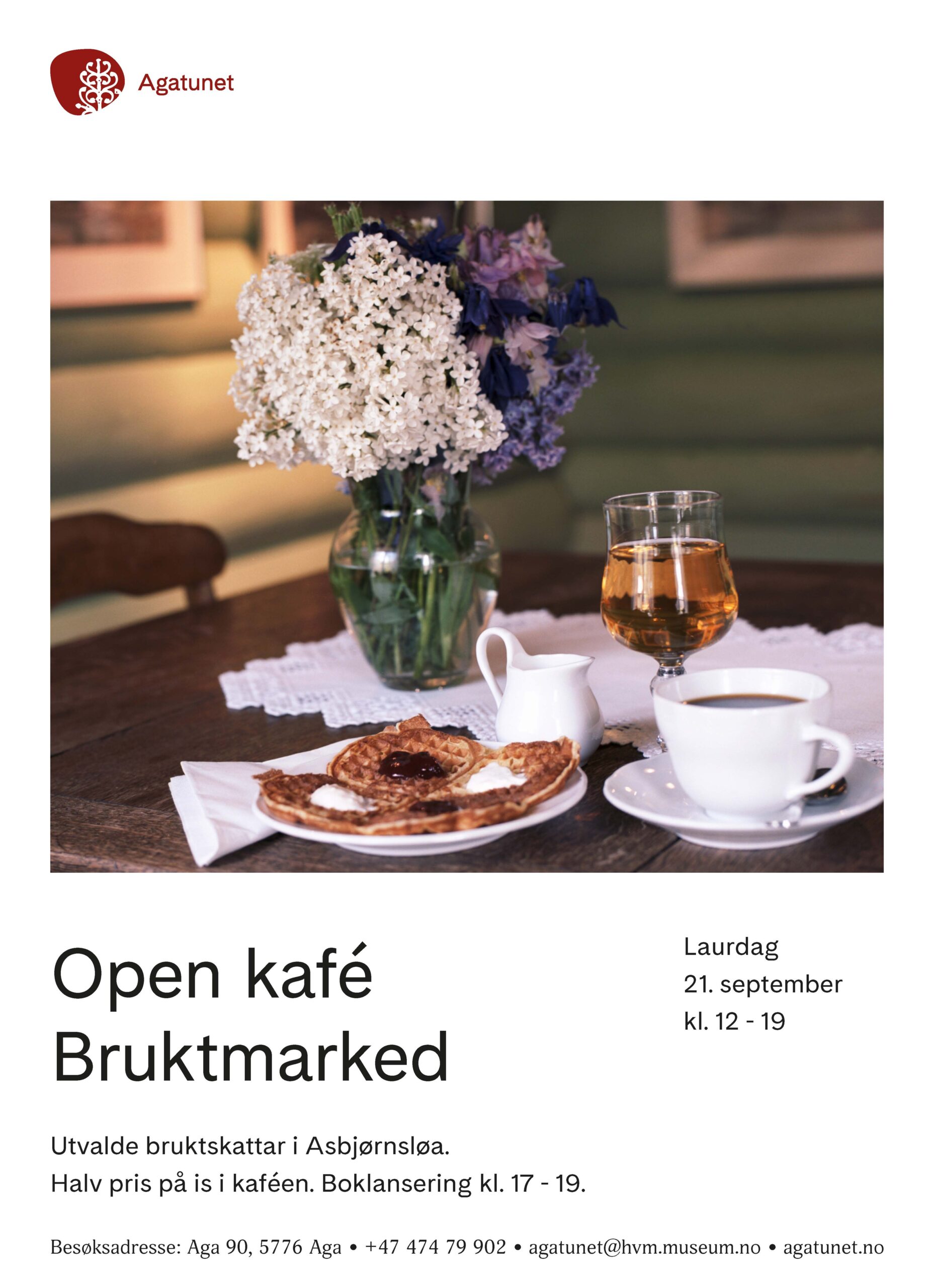 Vaffel, kaffe og eplemost i glaset. Open kafè og bruktmarked 21.september 12-19